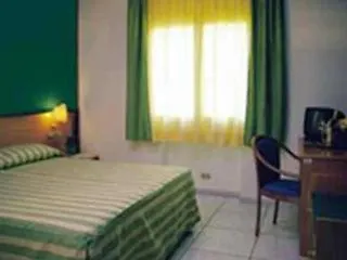 Hotel Leucosya 4*