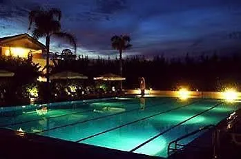 Hotel Leucosya 4*