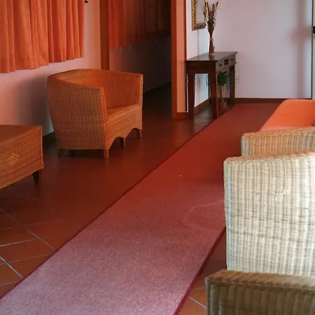 Hotel Leucosya 4*