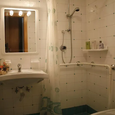 Leucosya Hotel