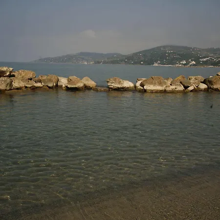 Hotel Leucosya 4*